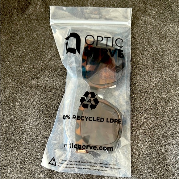 Optic Nerve Gracie Sunglasses in Shiny Tortoise NWT - Picture 3 of 9
